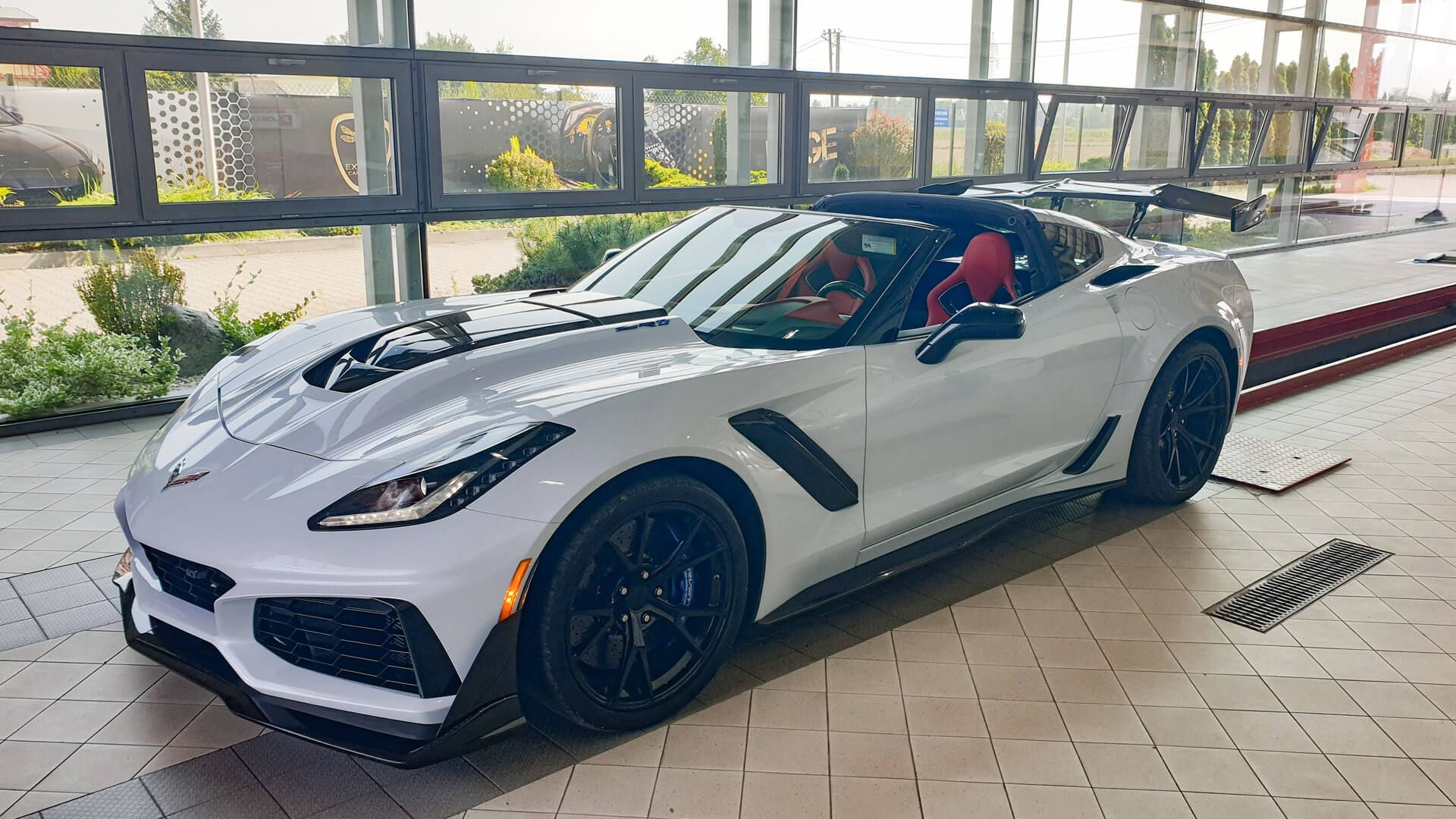 Chevrolet Corvette ZR1 Exotic Car Club